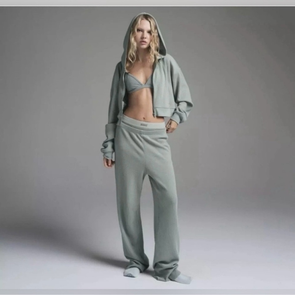 Skims Mineral Sage Green Waffle Zip Up Cropped Hoodie size XS